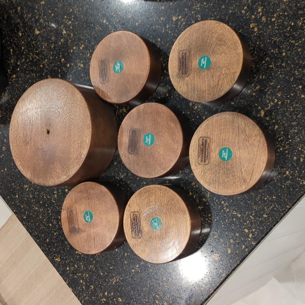 Hand turned wood bowl set - Picture 11 of 11